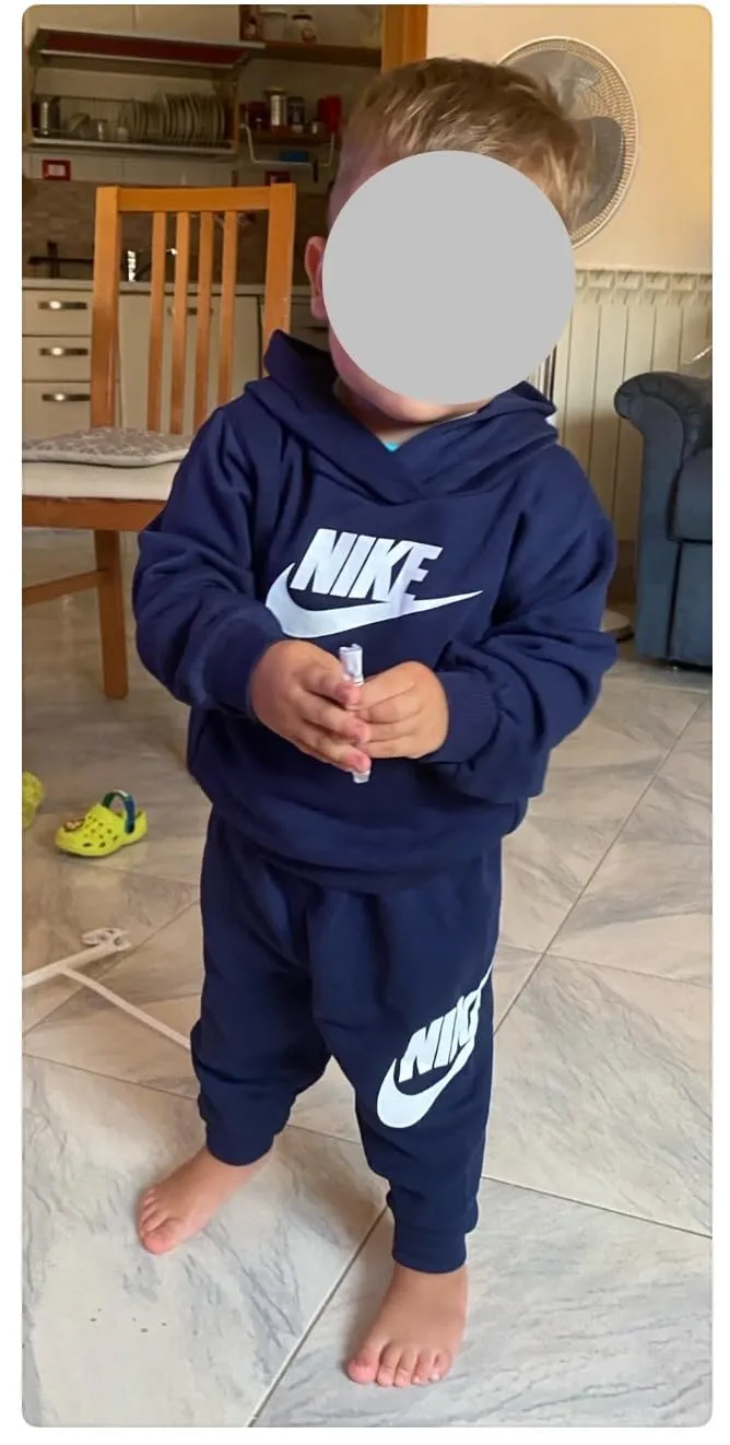 Nike Club Fleece tuta bimbi beige felpa cappuccio