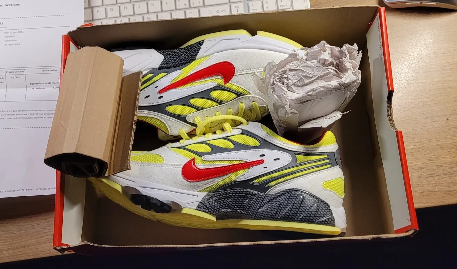 Nike Air Ghost Racer scarpe 40.5 EU multicolore