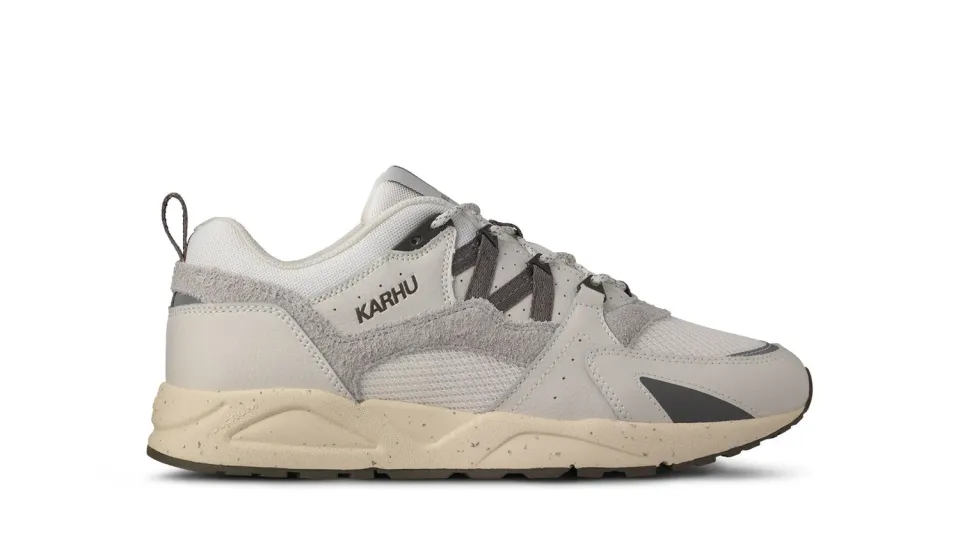 Karhu Fusion 2.0 scarpe Blanc de Blanc Hematite camoscio