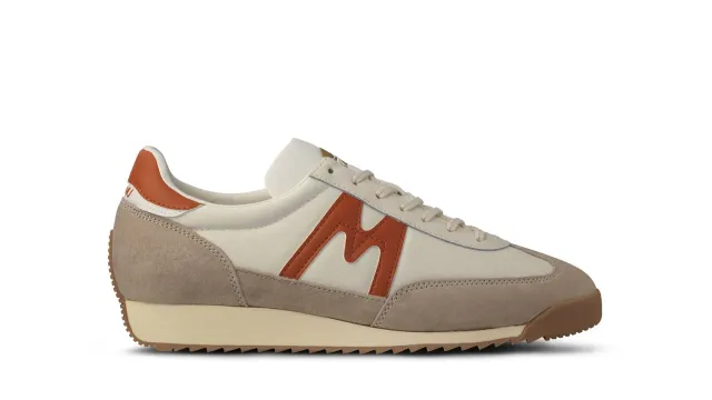 Karhu Mestari 76 sneakers Silver Lining Rooibos Tea suede