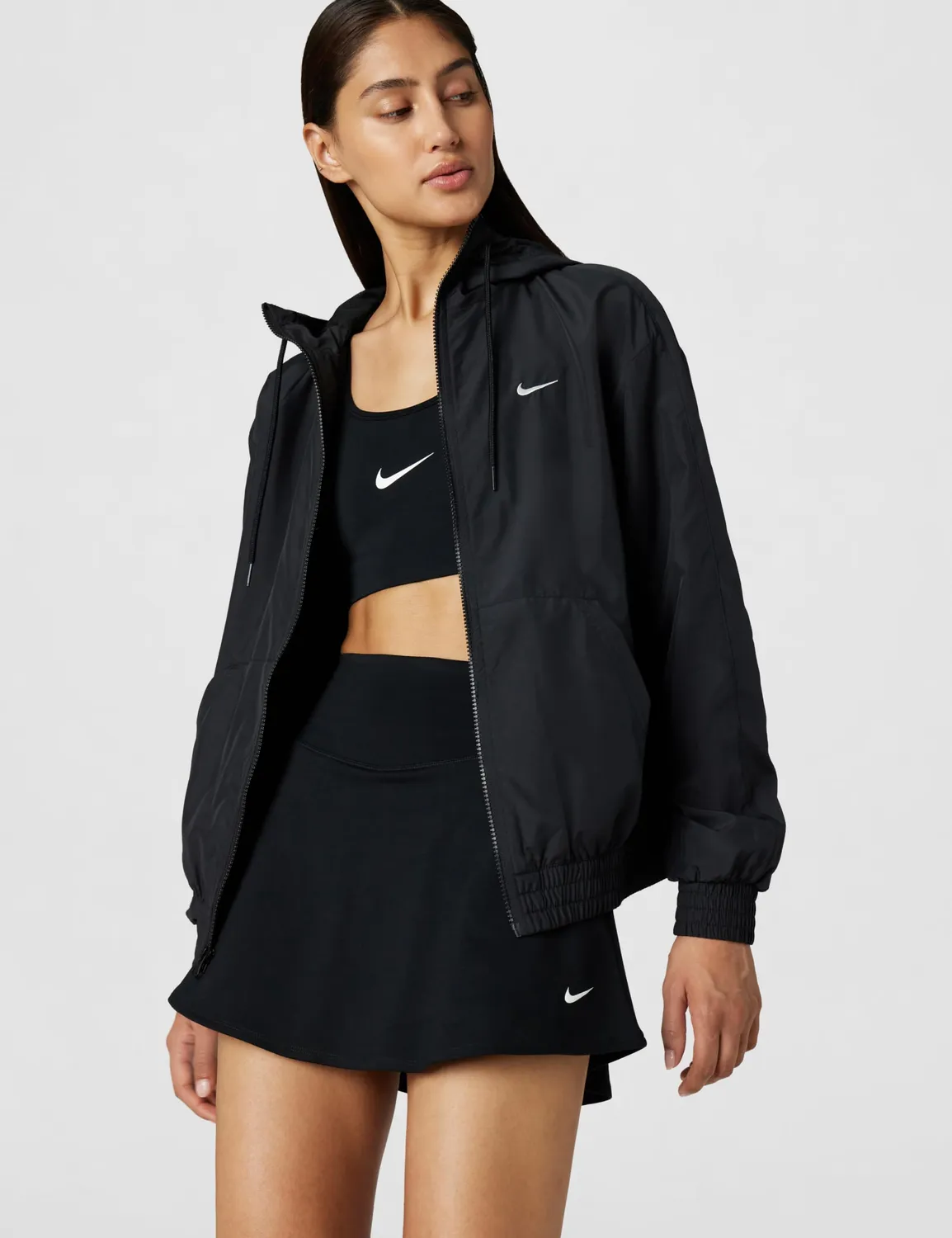 Nike Sportswear Classic Wovens Giacca Donna con Cappuccio