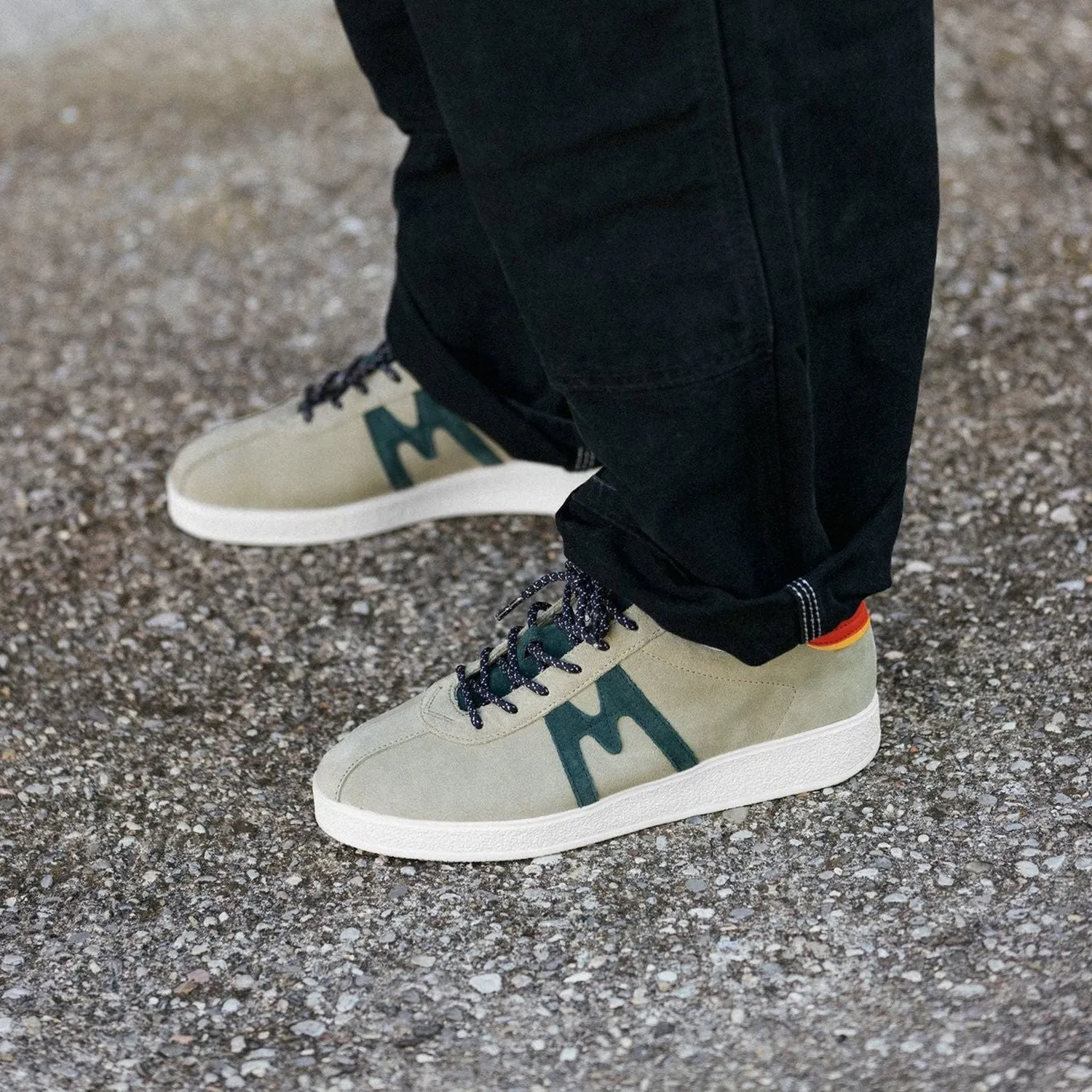 Karhu Trampas sneakers scamosciate Abbey Stone June Bug