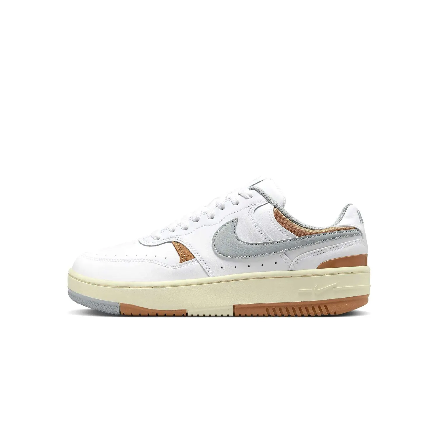 Nike Gamma Force sneakers donna 40 EU piattaforma