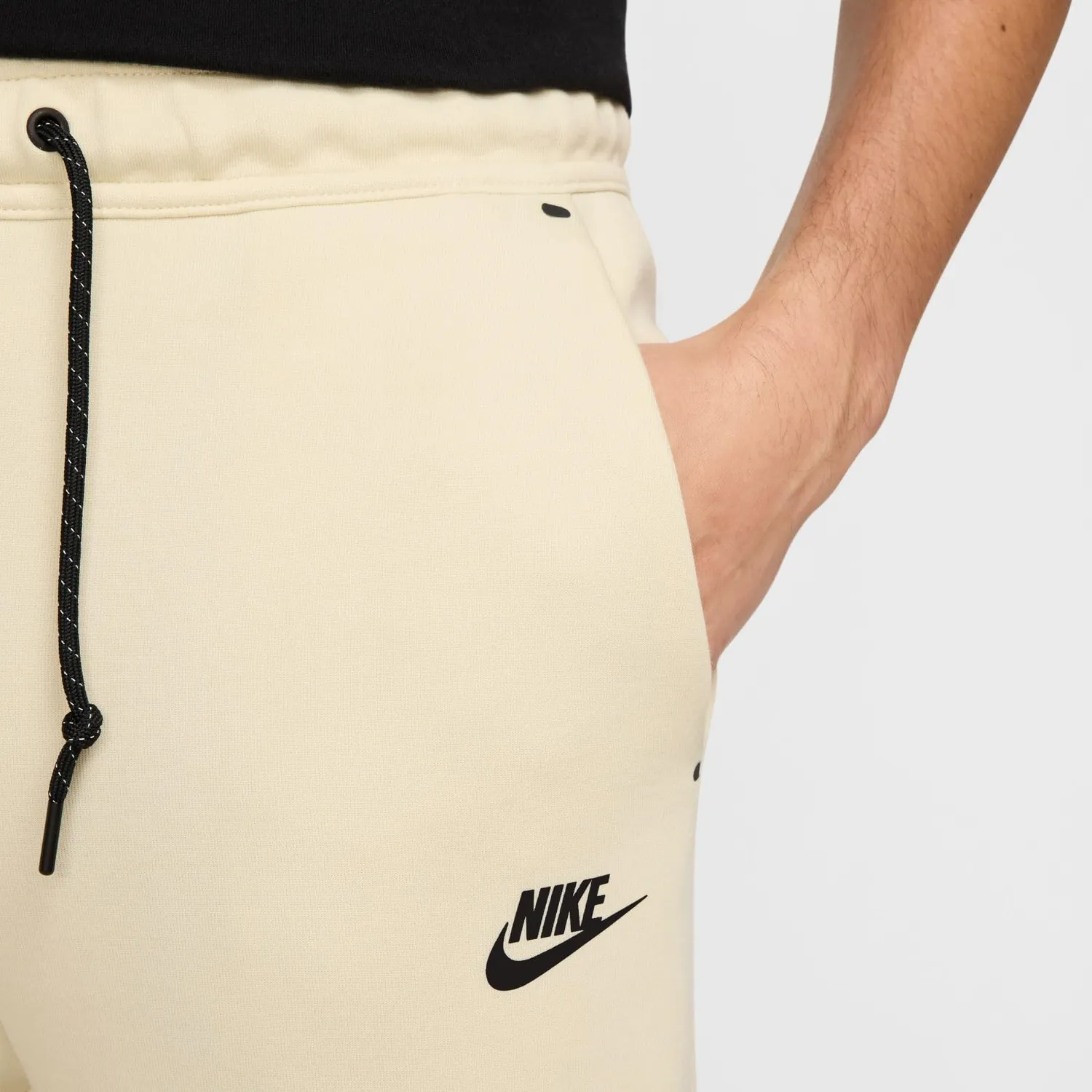 Nike Tech Fleece jogger uomo cachi L