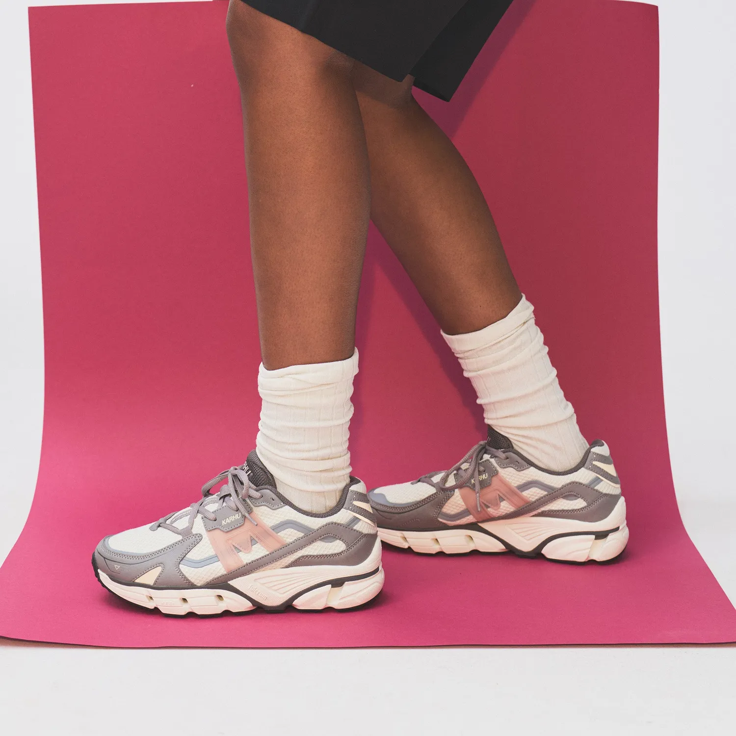 Karhu Super Fulcrum sneakers Gray Flannel Adobe Rose