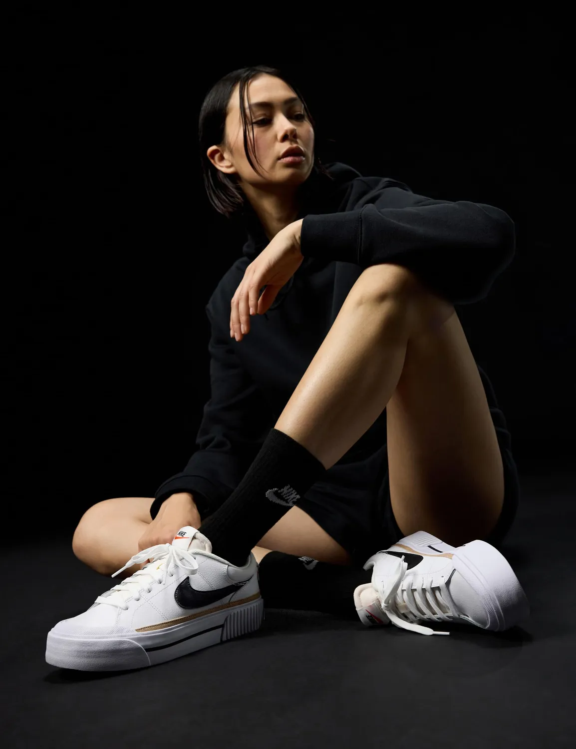 Nike Court Legacy Lift scarpe donna platform bianche