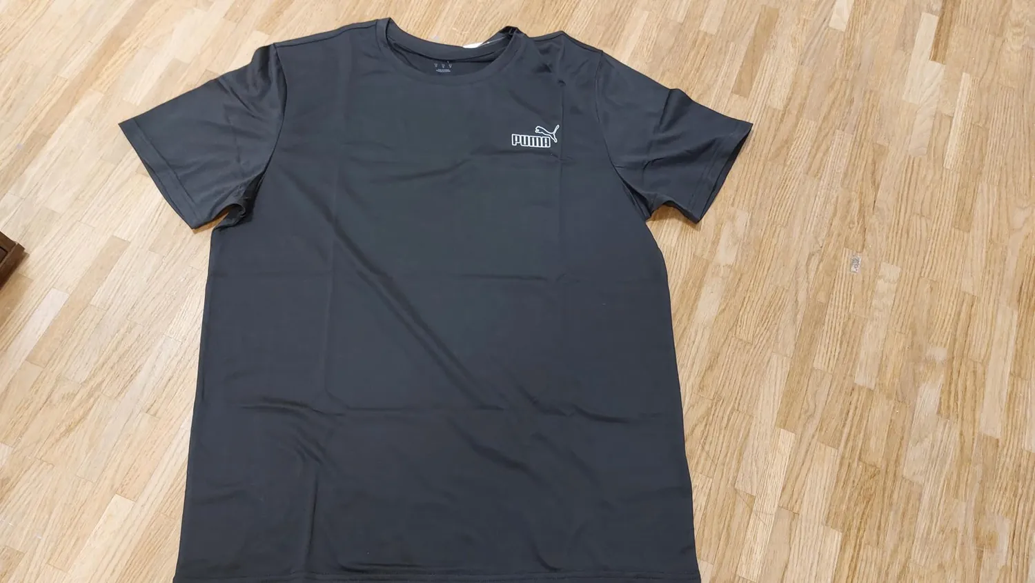 Puma Tad Essentials Solid Cat Tee maglietta logo piccolo