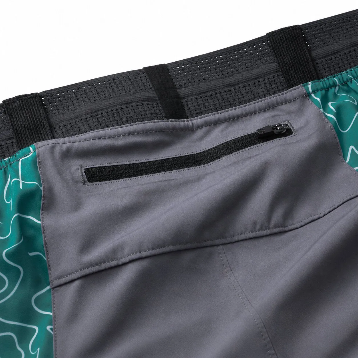 Karhu Running Short OG pantaloncini verde con tasca zip