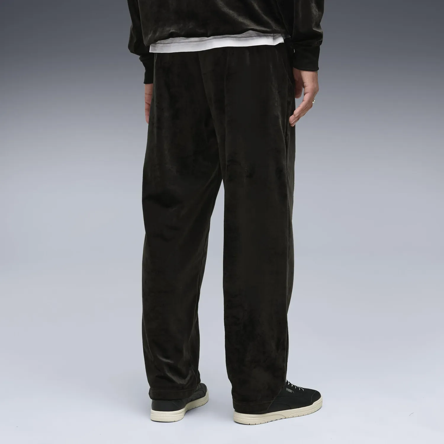 PUMA Essentials Elevated pantaloni velluto uomo