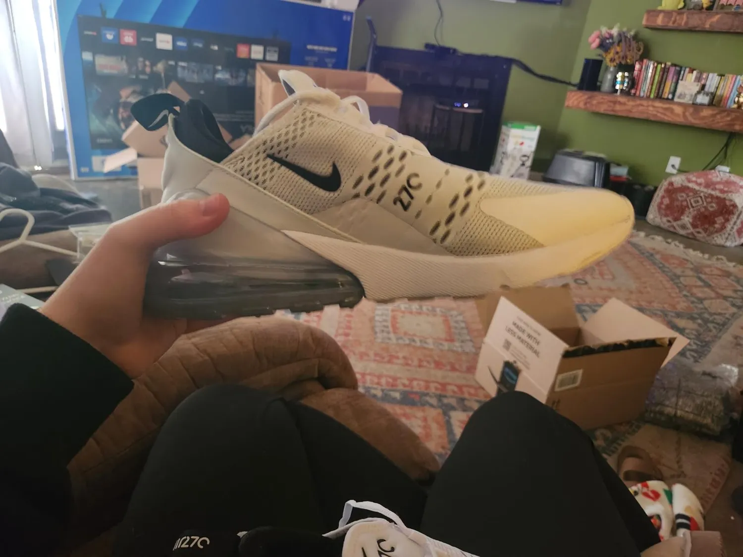 Nike Air Max 270 scarpe donna White Black 41