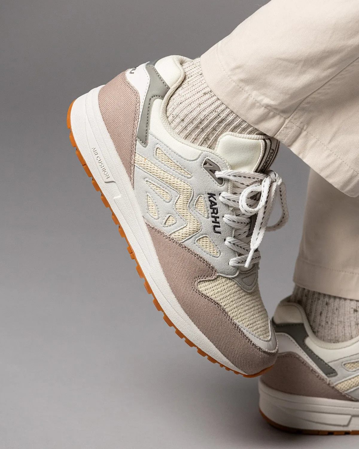 Karhu Legacy 96 sneakers Atmosphere White Asparagus vegane