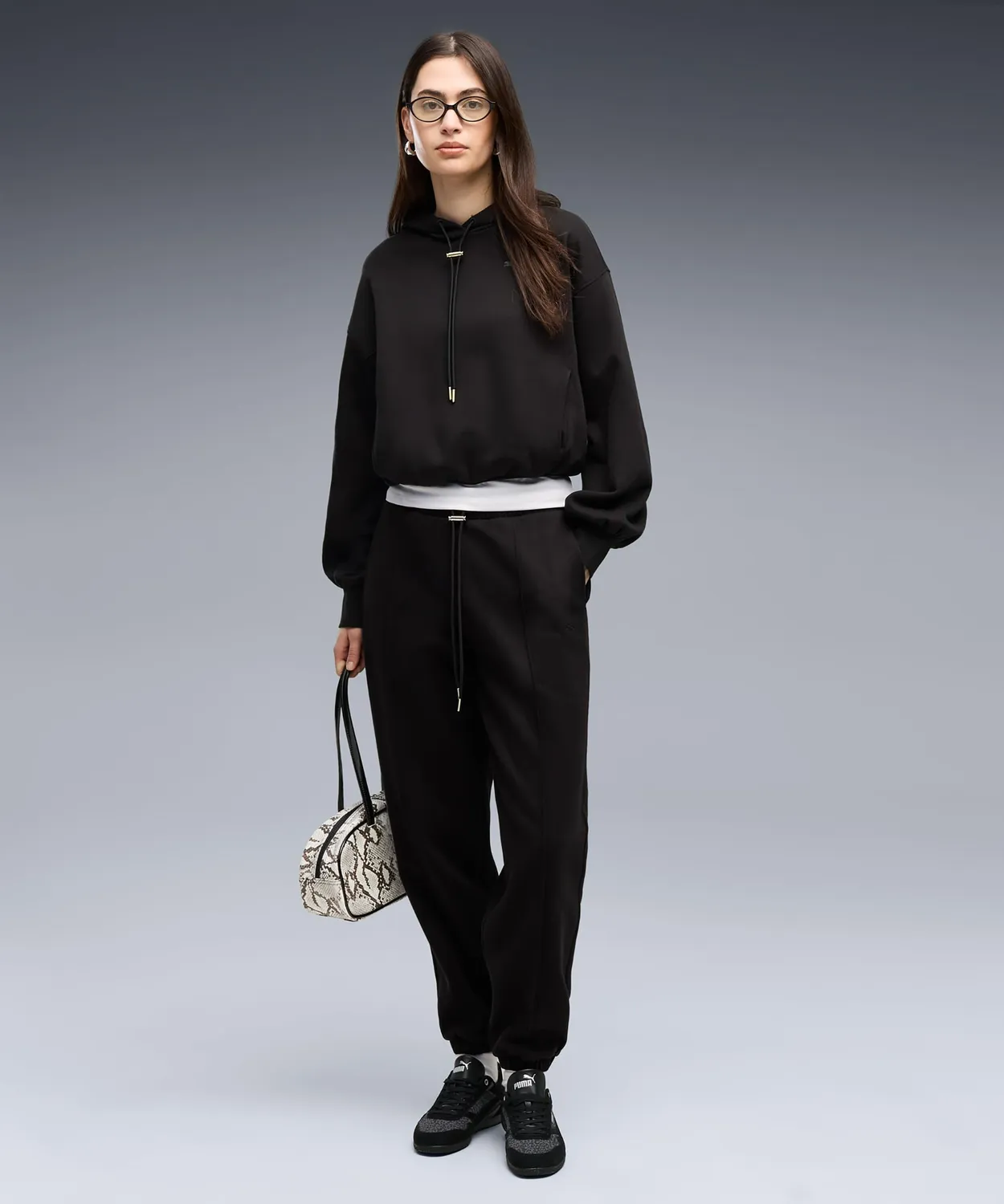 Puma Her Comfort Pants FL pantaloni neri morbidi