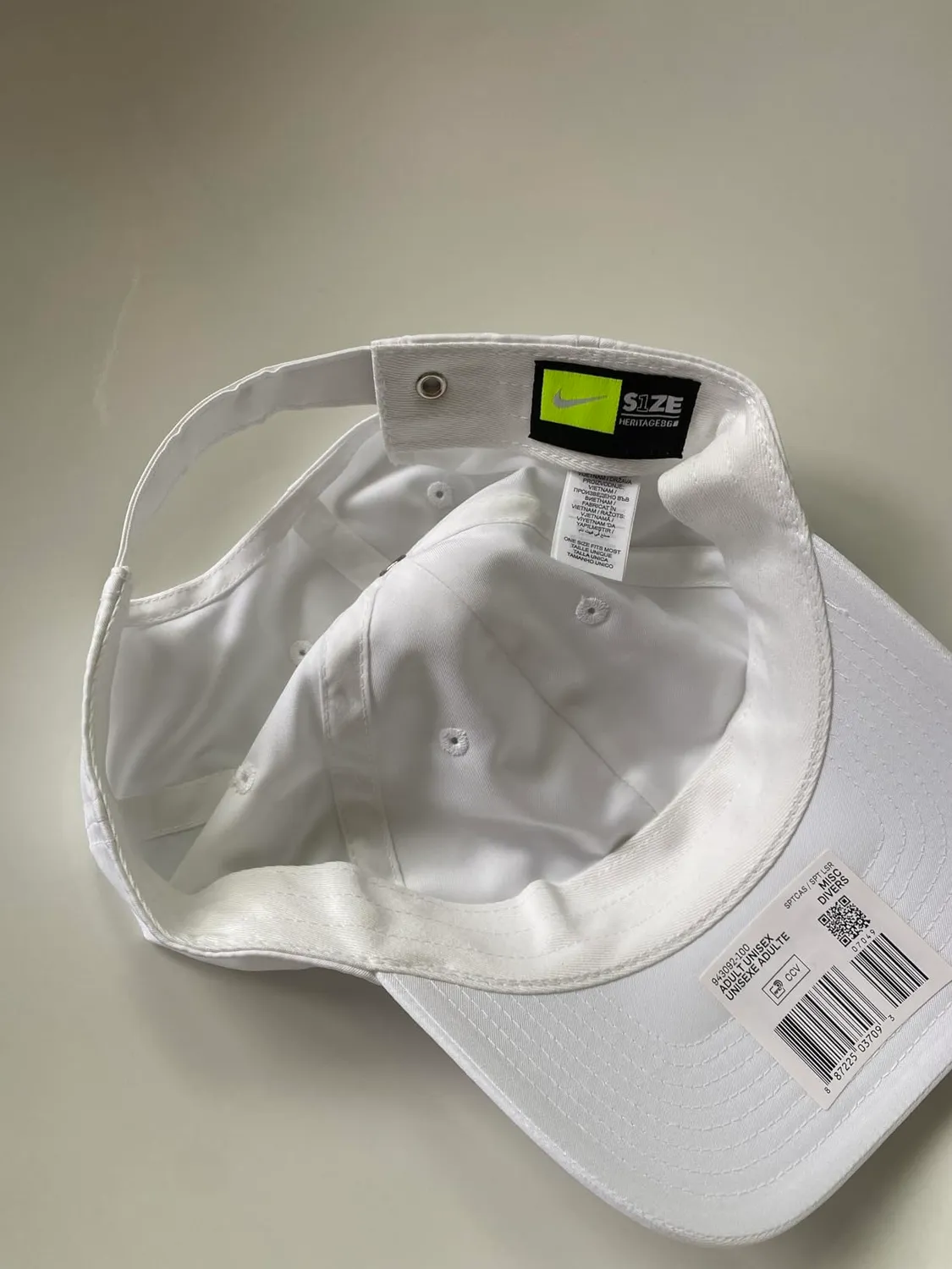 Nike Club berretto baseball bimbo bianco
