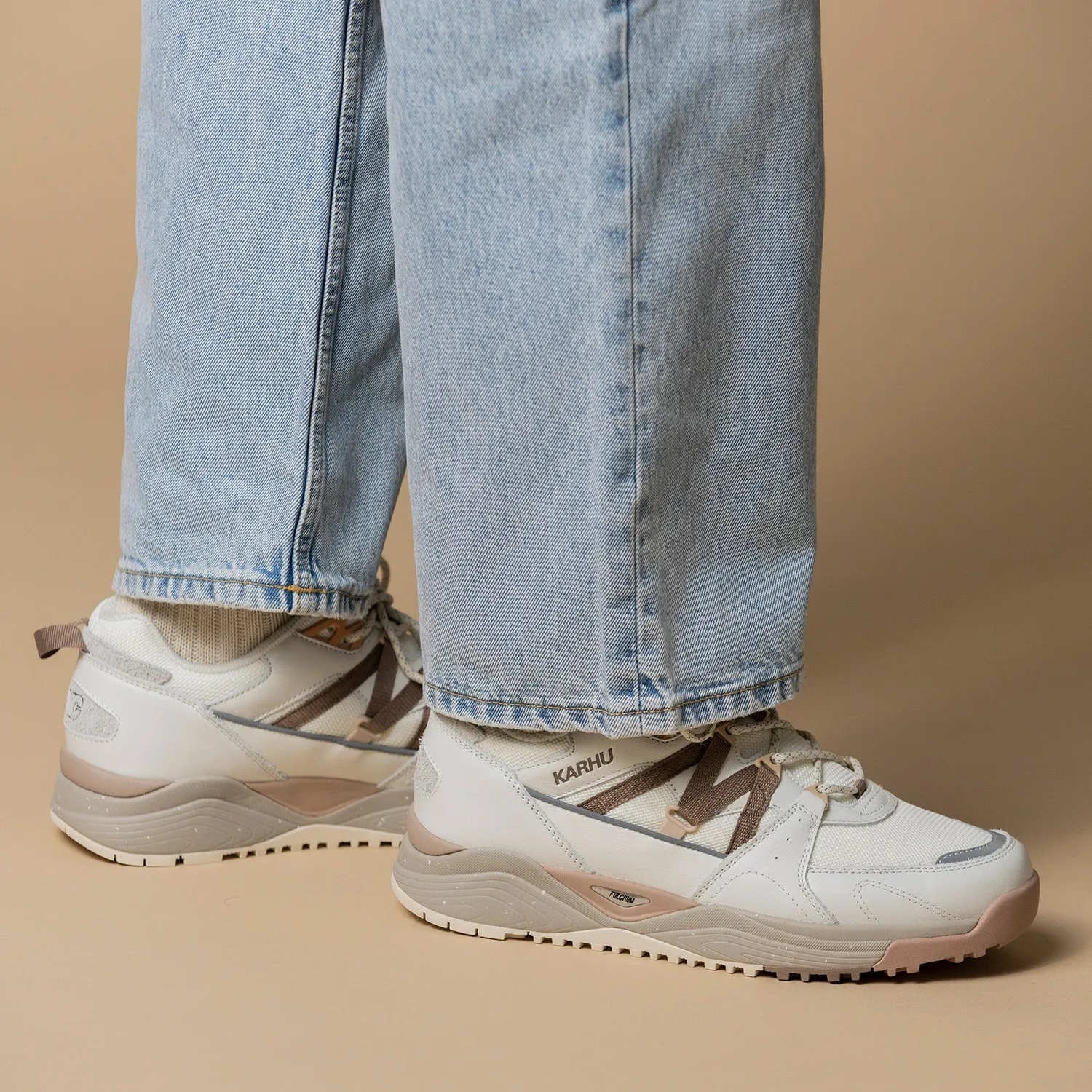 Karhu Fusion XC Lily White sneakers Pine Bark pelle