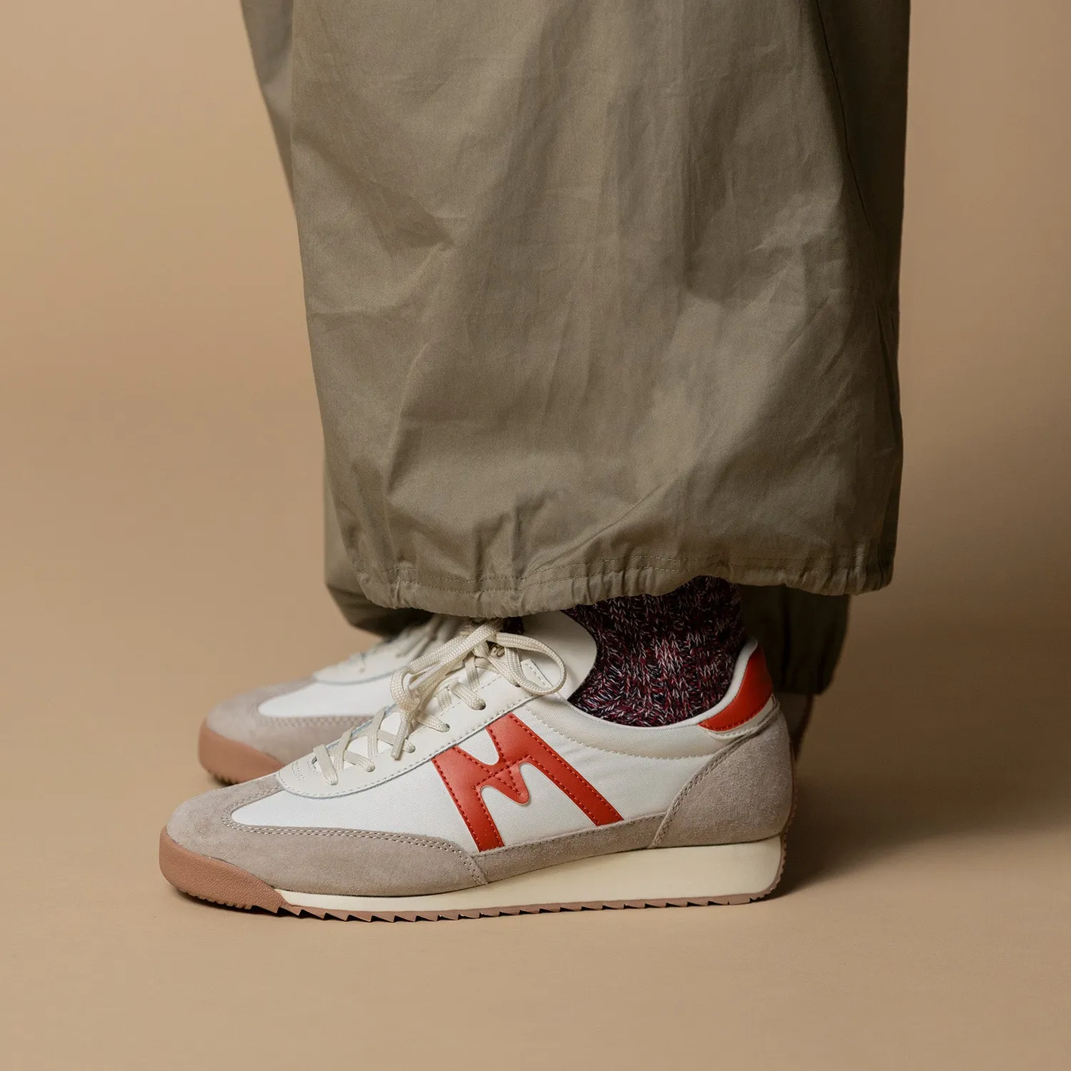 Karhu Mestari 76 sneakers Silver Lining Rooibos Tea suede