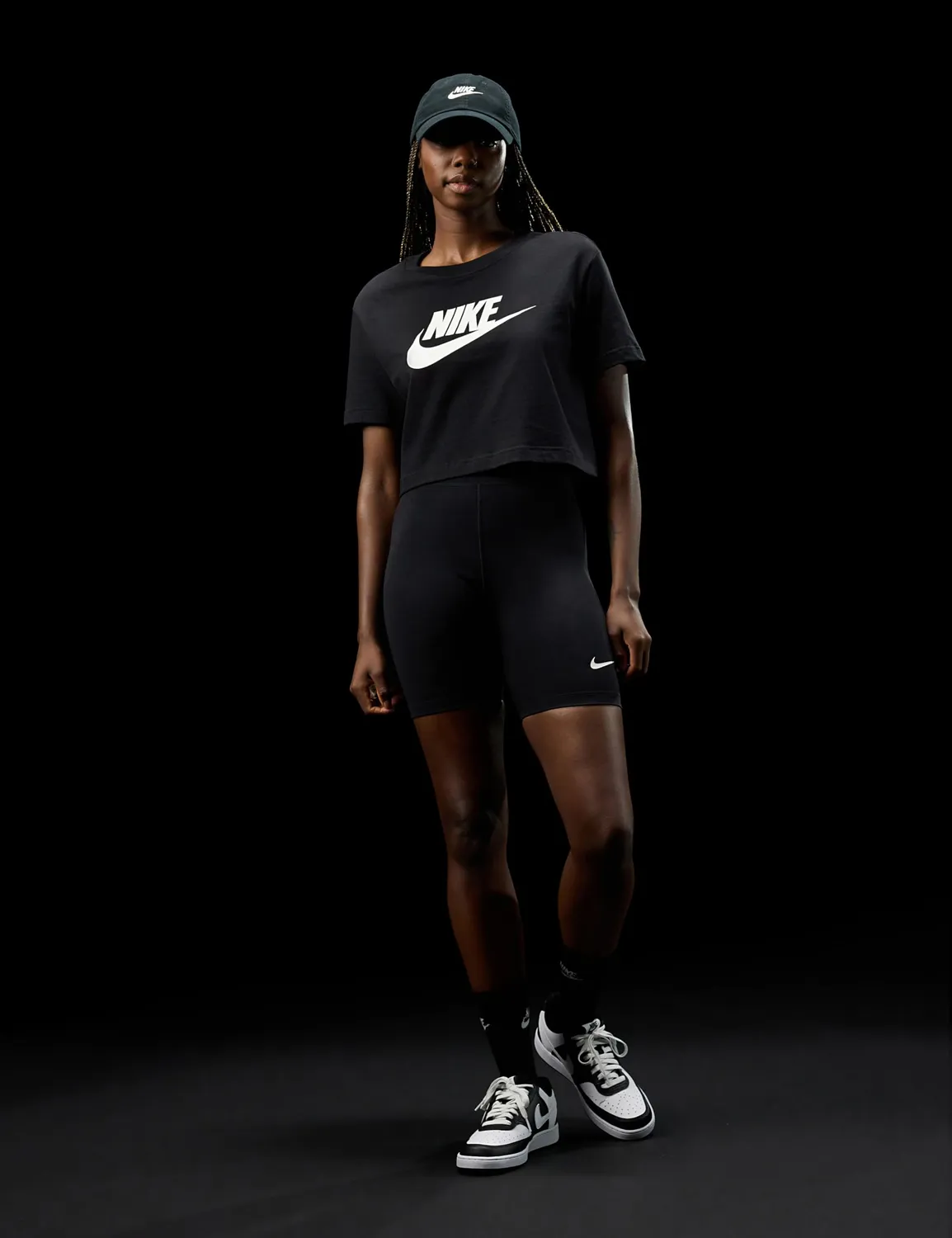 Nike Sportswear Essential Icon T-shirt donna nero cotone