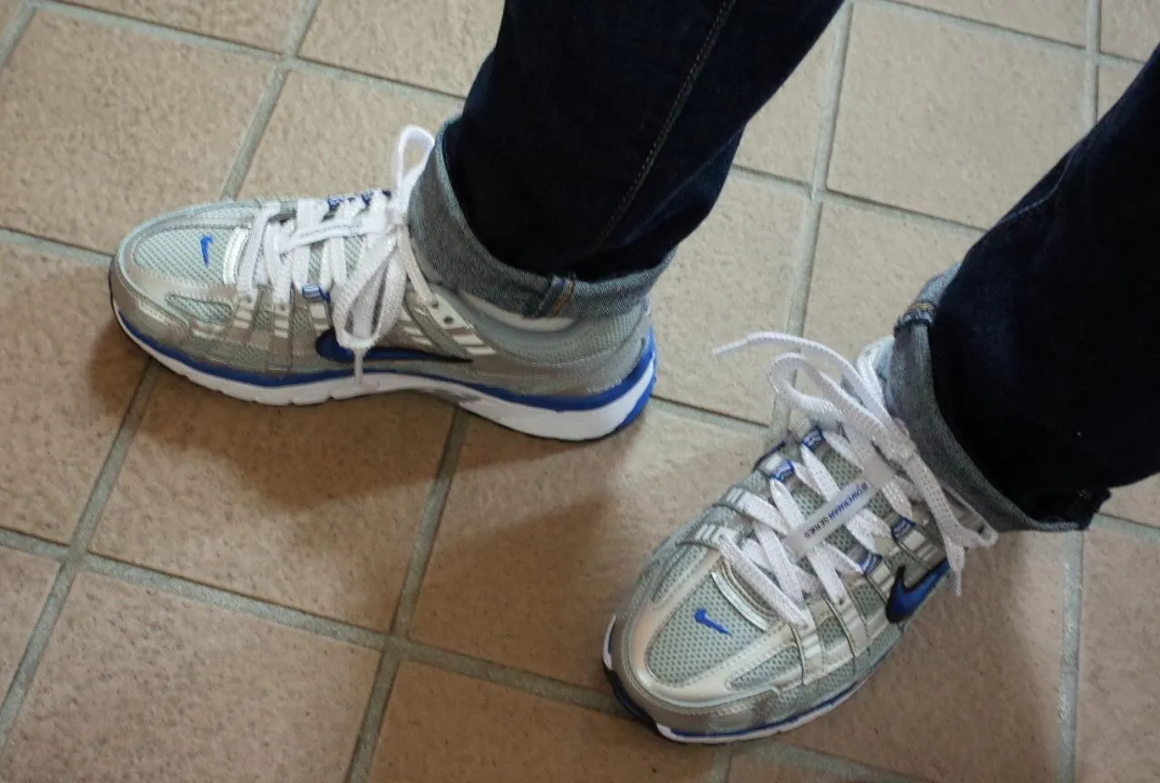 Nike P-6000 Sneaker Donna White Black Metallic Silver Y2K