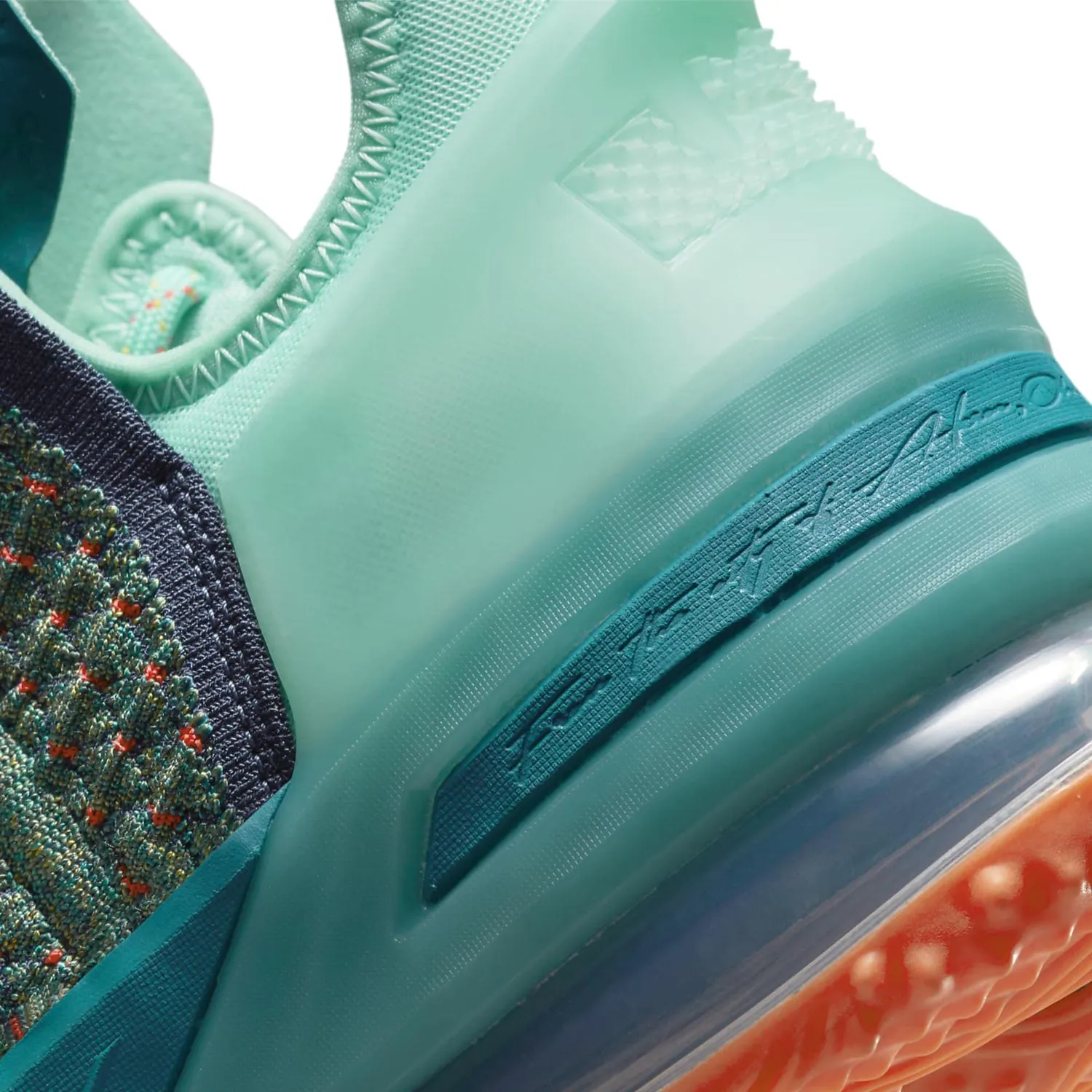 Nike LeBron 18 Los Angeles scarpe basket 45 EU
