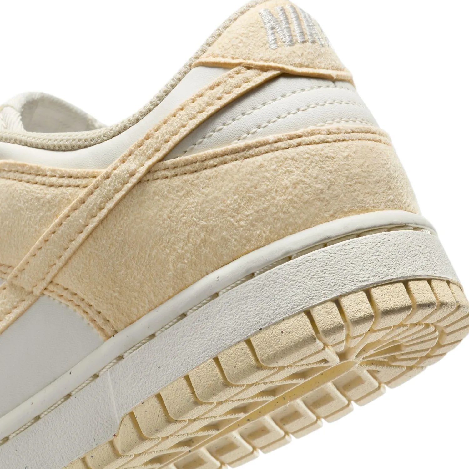 Nike Dunk Low scarpe ginnastica donna 38 EU beige