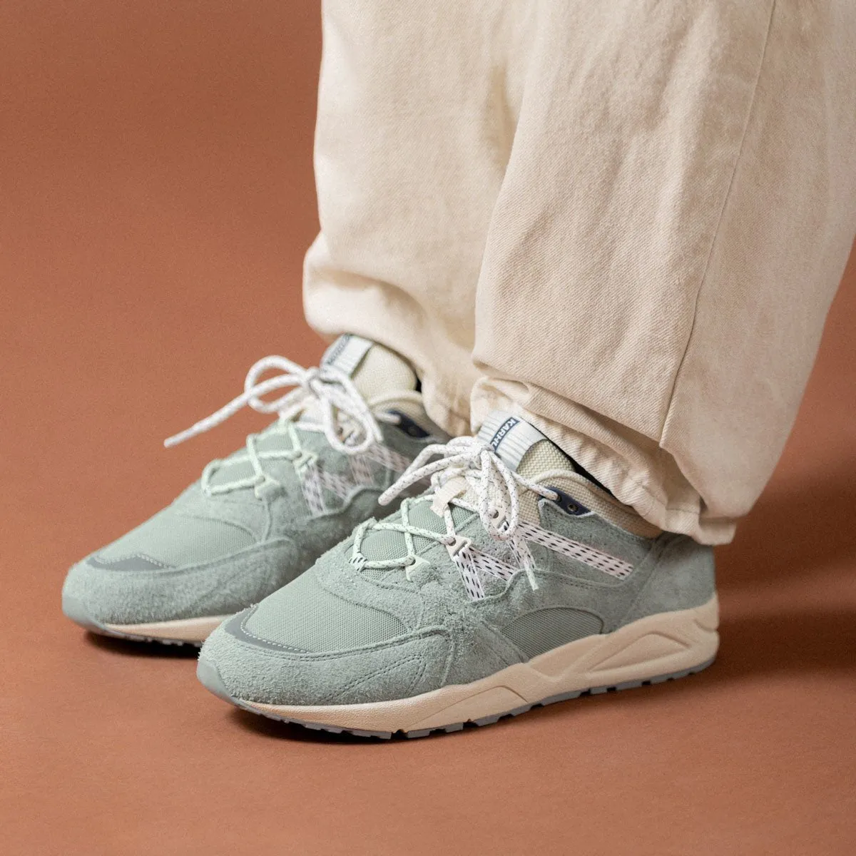 Karhu Fusion 2.0 scarpe Aqua Gray Blanc de Blanc chiare