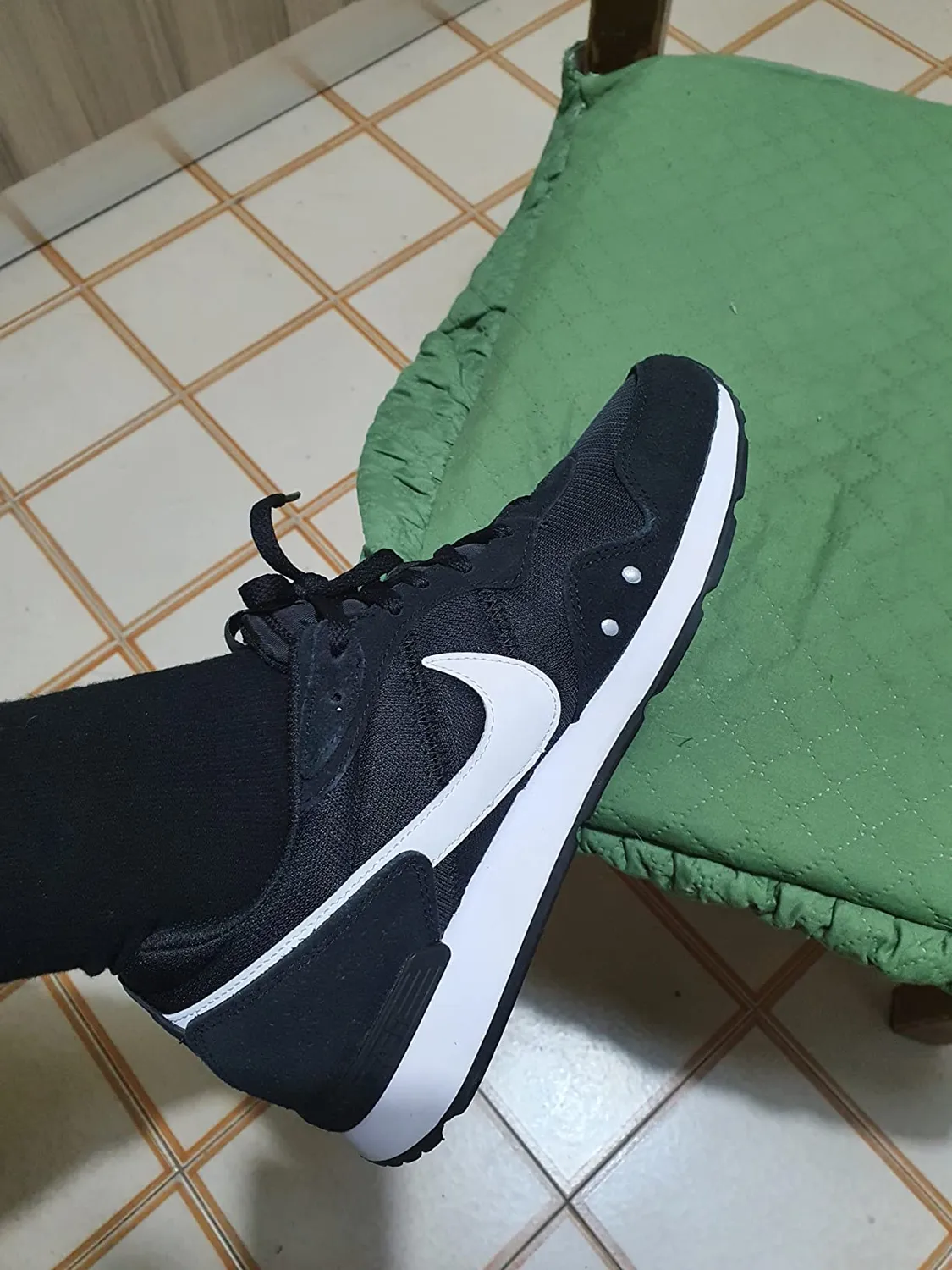 Nike Venture Runner scarpe ginnastica donna traspiranti