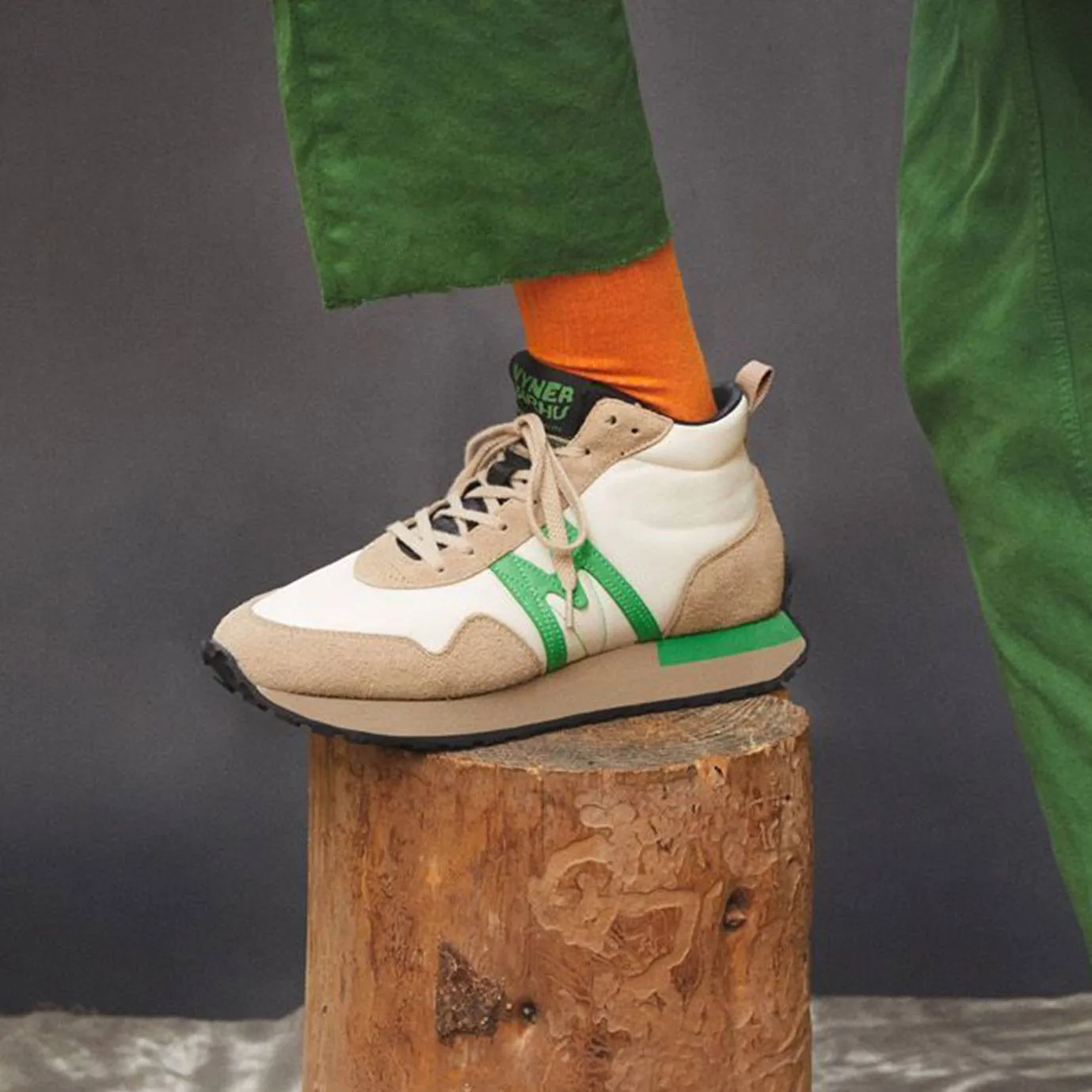 Karhu M Runner sneakers smoke gray snow white
