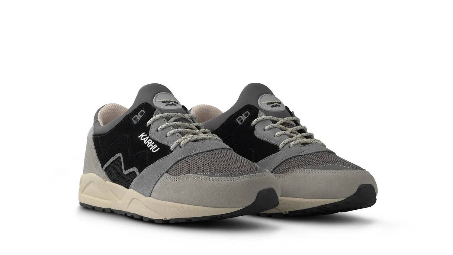 Karhu Aria 95 scarpe dawn blue suede