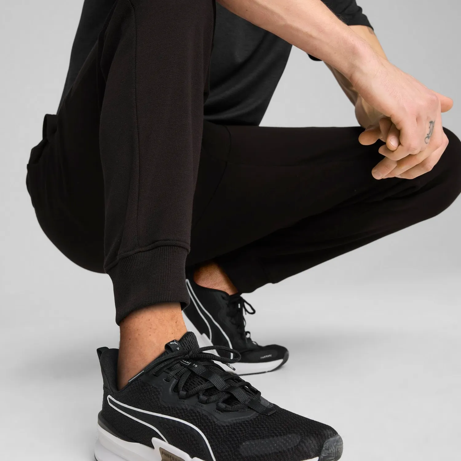 Puma Essentials Tad Jogger pantaloni tuta neri felpati