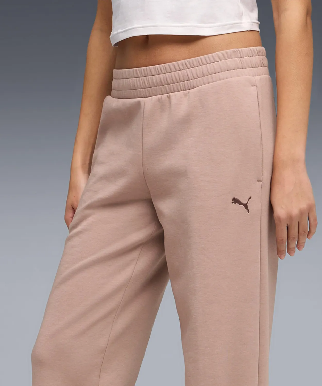 Puma Ess Elevated pantaloni donna Sandstone gamba dritta