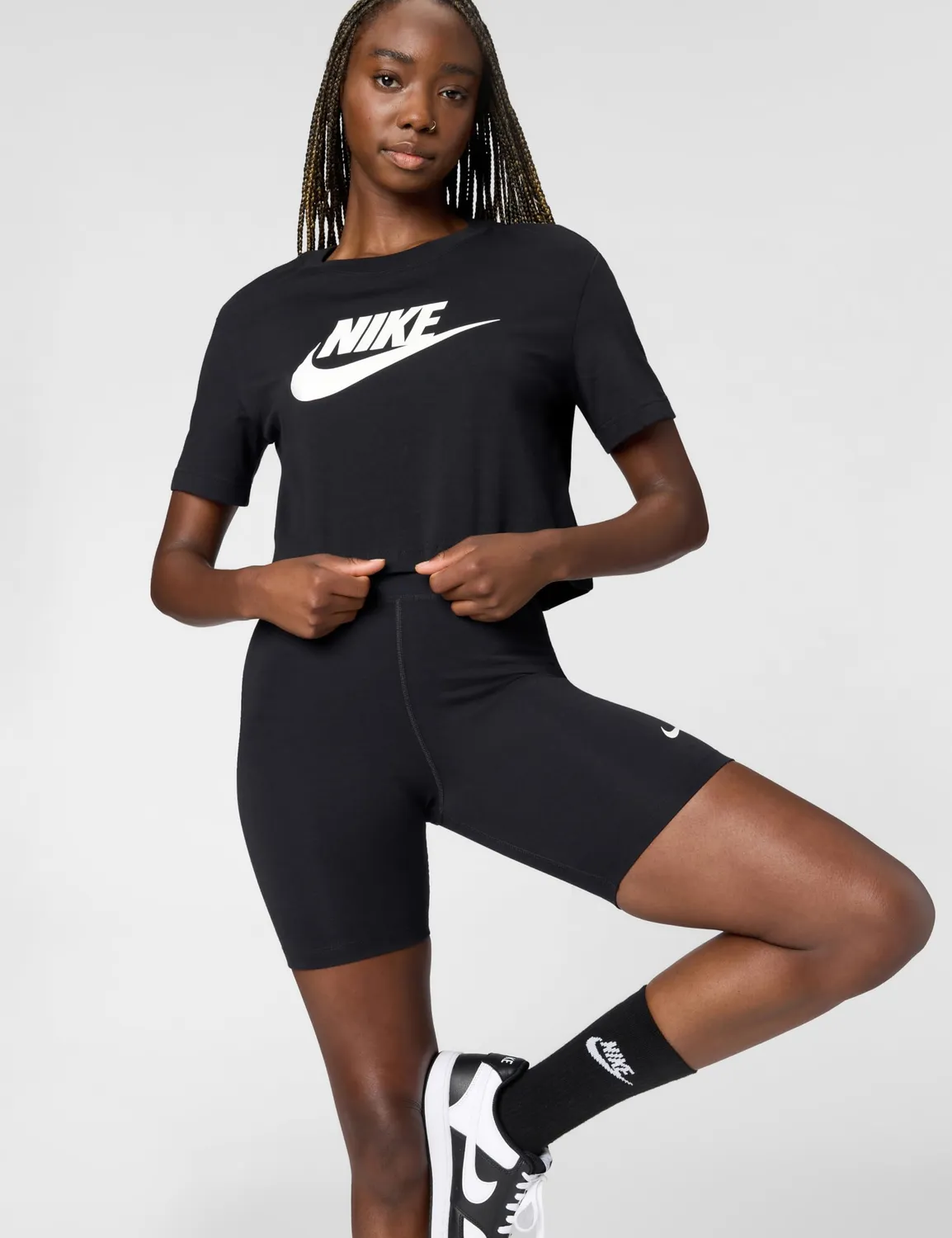 Nike Sportswear Essential Icon T-shirt donna nero cotone
