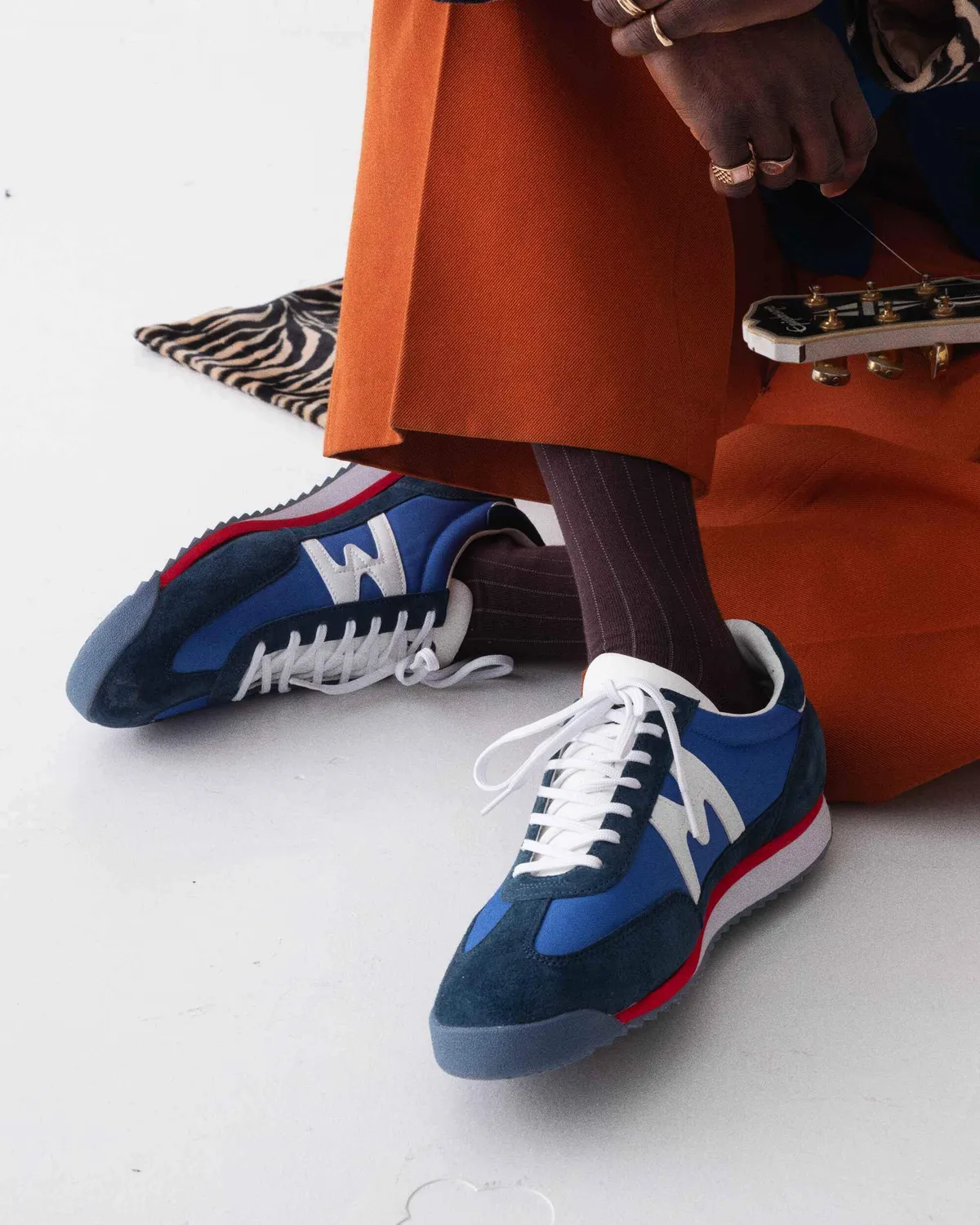 Karhu Mestari 76 scarpe Classic Blue White suede