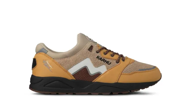 Karhu Aria 95 sneakers Oak Buff White in pelle