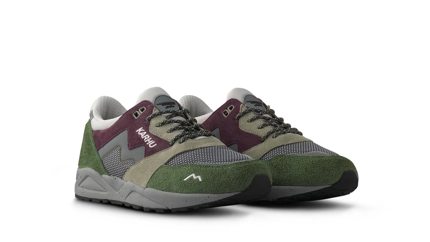 Karhu Aria 95 sneakers bronze green fig suede retro