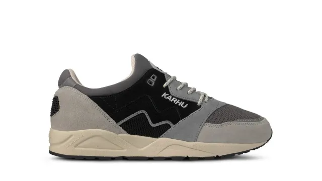 Karhu Aria 95 scarpe dawn blue suede