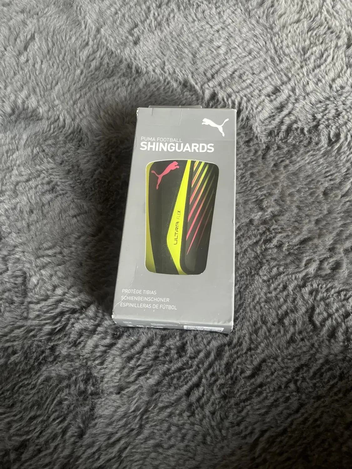 Puma Ultra Flex Sleeve parastinchi nero-argento TPU
