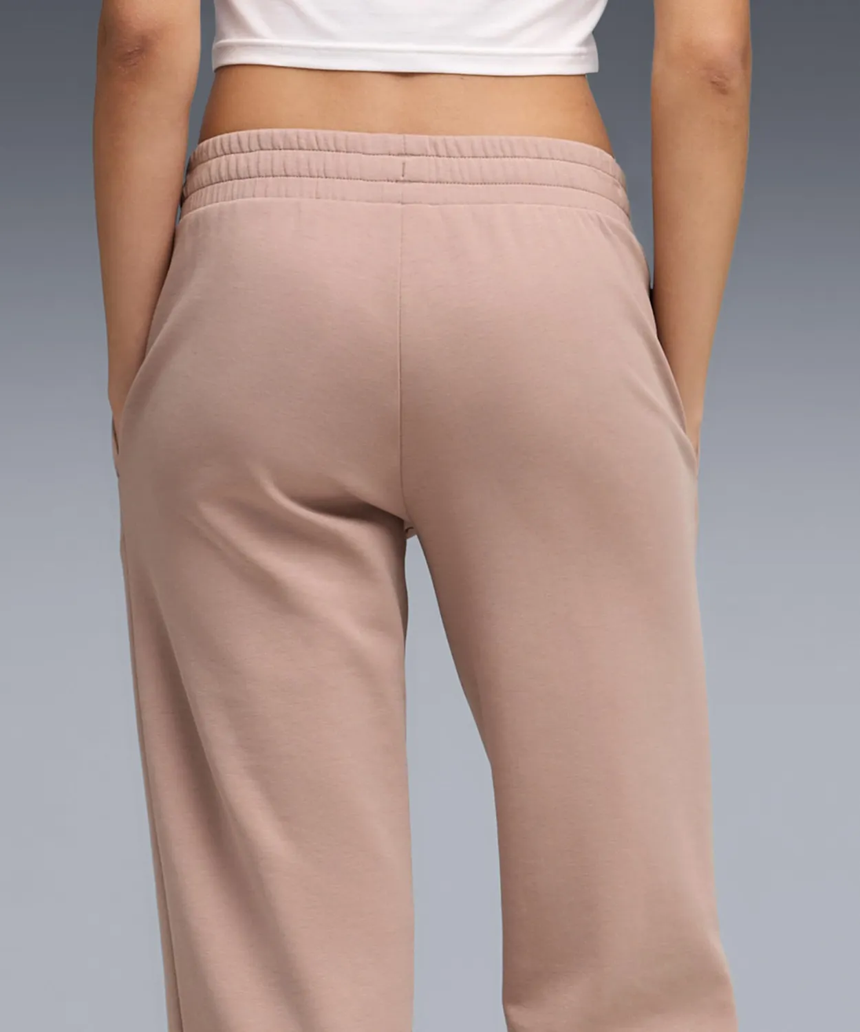 Puma Ess Elevated pantaloni donna Sandstone gamba dritta
