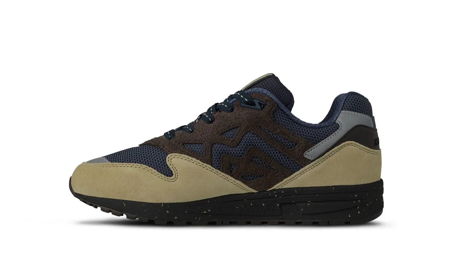 Karhu Legacy 96 Pale Olive Green sneakers in suede verde