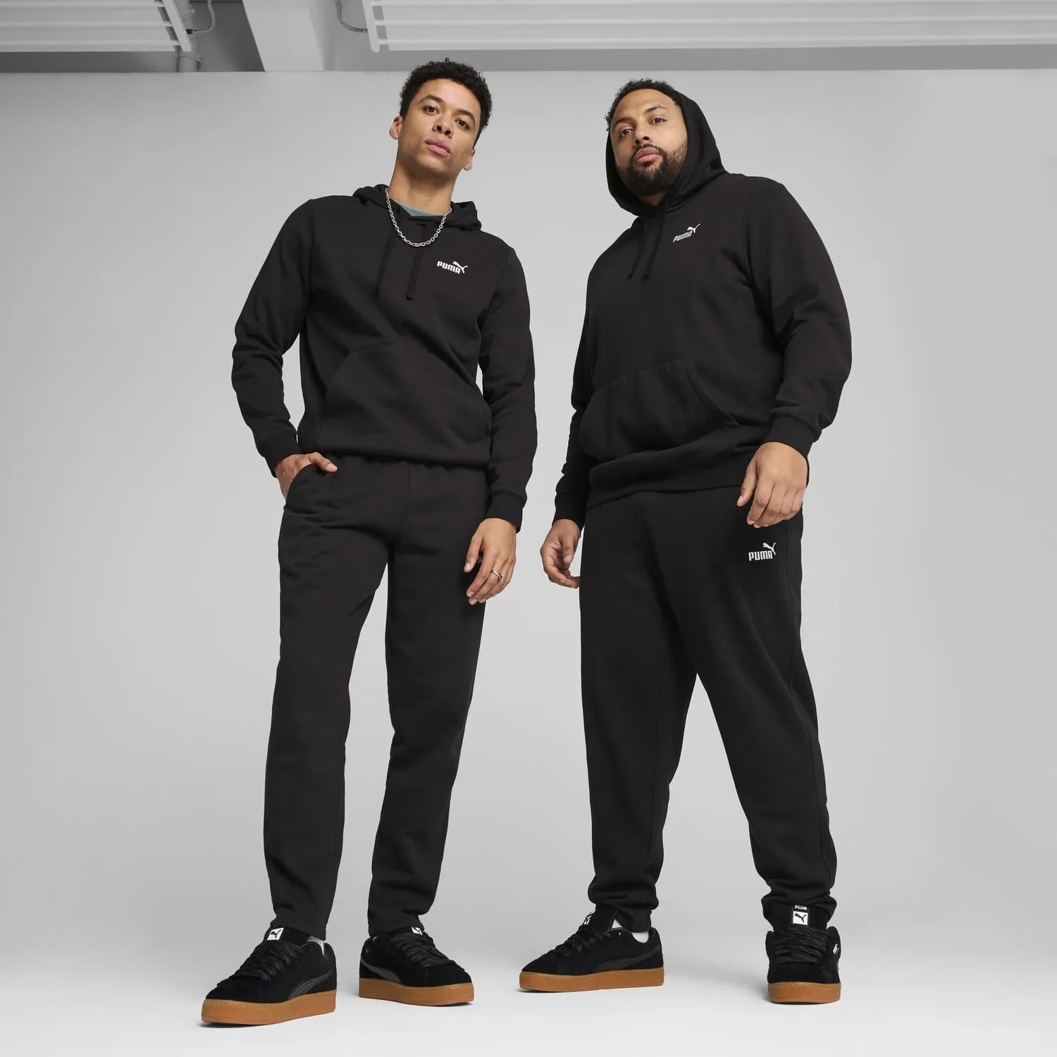 PUMA Ess No.1 Logo Sweatpants pantaloni uomo Nero tuta