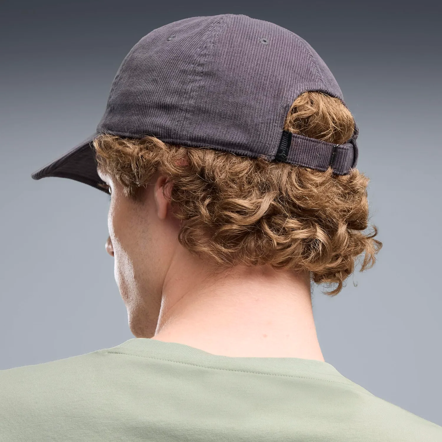 Puma Premium ESS Corduroy Dad Cap cappellino grigio