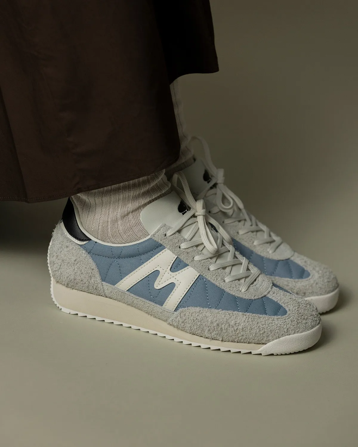 Karhu Mestari 76 sneakers Windward Blue Blanc de Blanc camoscio